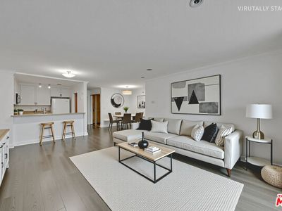 121 S Hope St APT 429