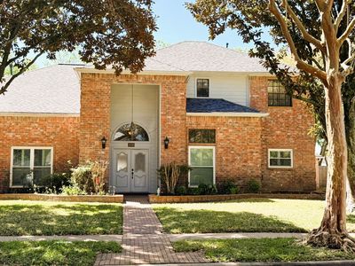 2906 Deer Creek Dr