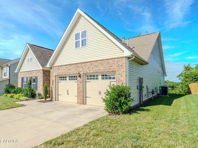 284 Aspen Dr