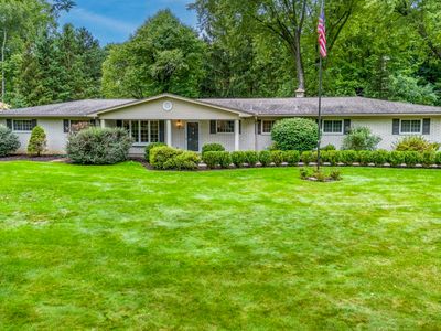 1200 Priscilla Ln