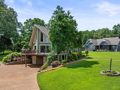 46 Willow Dr