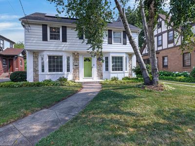 2126 Oaklawn Ave