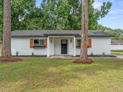 1894 Neptune Dr