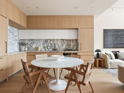 517 W 29th St APT 6E