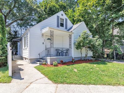40 Highview Avenue