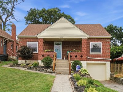 8319 Banbury St
