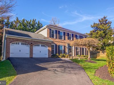 7985 Foxmoor Dr