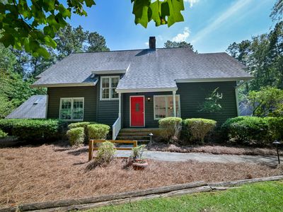 3189 Spring Lake Dr NE