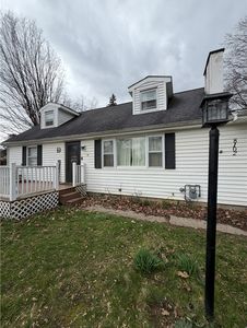 19 Meadow Ln