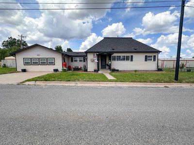 Property at 204 W 8th St, Shattuck, OK