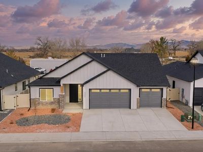 2354 Honeycrisp Dr