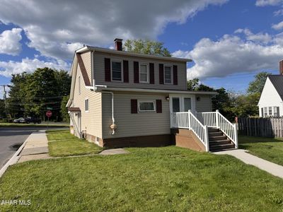 624 W Highland Ave