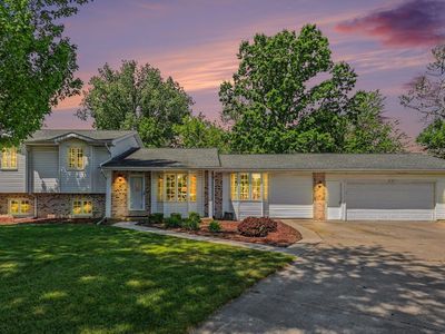 1907 W Packard Dr