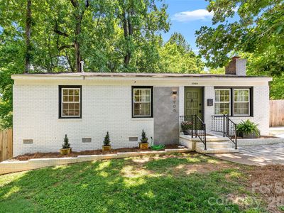 3900 Dunwoody Dr