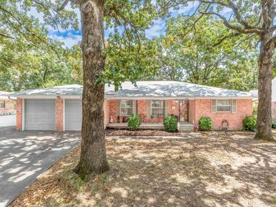 4808 N Locust St