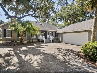 559 Remora Dr