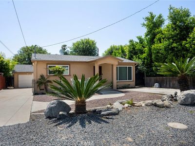 9331 La Vine St