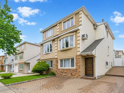 190 Sandalwood Dr