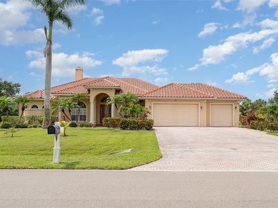 6120 9th Avenue Cir NE