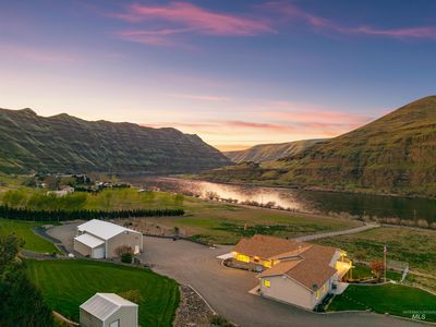 11056 Snake River Rd