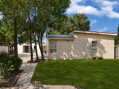 1925 Sunny Dr