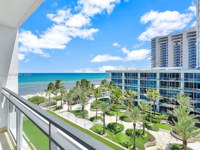 6801 Collins Ave #611