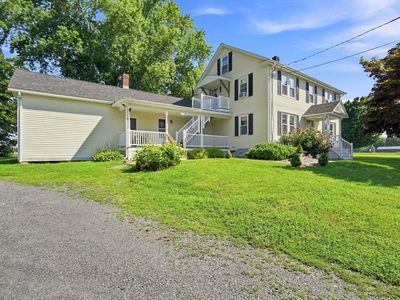 98 Stockbridge Road
