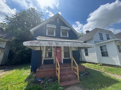 20 Dewey St
