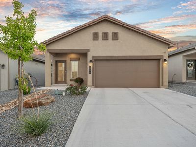 896 Tazanita Loop SE