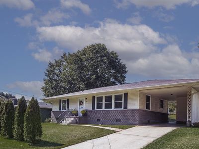 107 Vaughn St