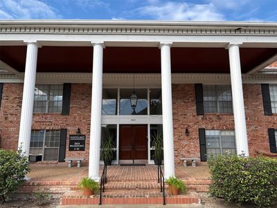 2824 Briarhurst Dr APT 9