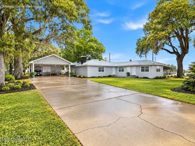 3309 Mary Walker Dr