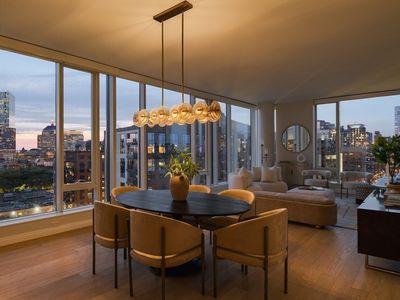 380 Harrison Ave #Penthouse 1j