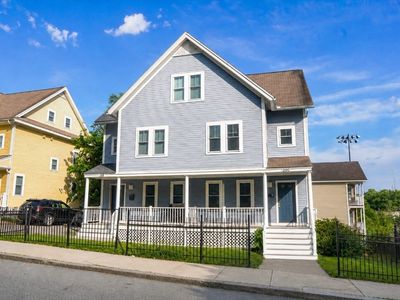 200 Beacon St