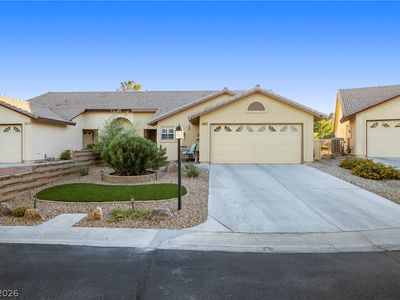 4825 Lawnwood Ct