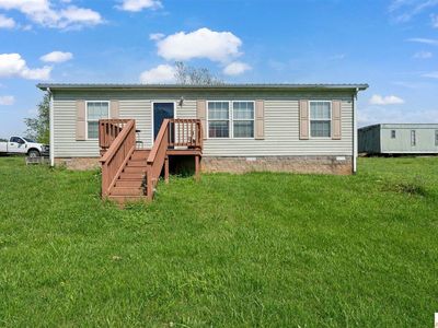 32 Brackett Cemetery Rd