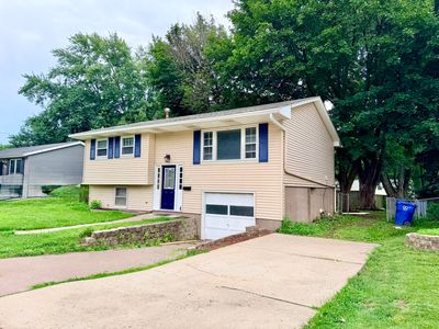 3324 Eastern Ave