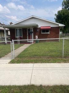 742 Montgomery Ave
