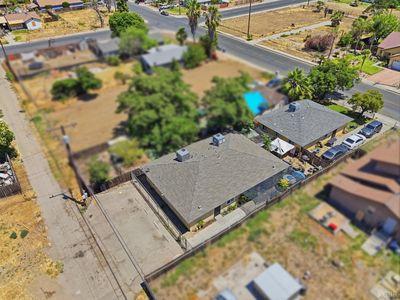 110 E 2nd St