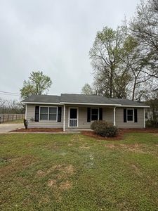 Property at 303 Lee Road 942, Smiths Station, AL