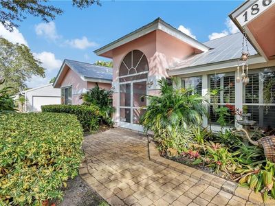 1863 NW 22nd St