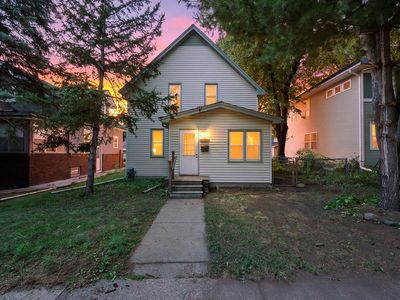 3427 Colfax Ave N