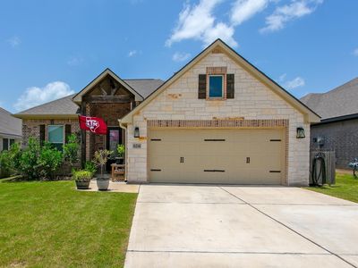 6214 Talladega Dr