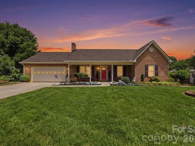 4 Fox Ridge Dr