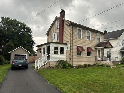 Property at 375 Wengler Ave, Sharon, PA
