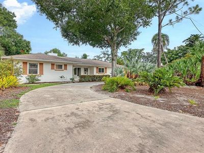 4735 REMINGTON DRIVE