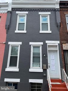 624 E Lippincott St