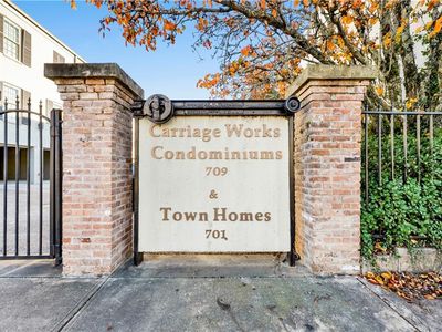 709 Dauphin St APT 1