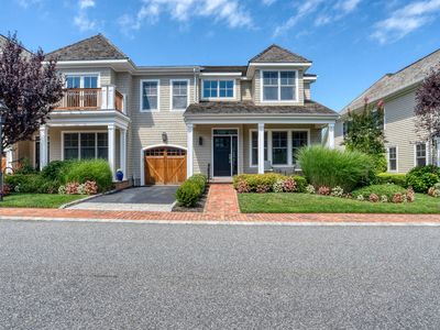 1301 High Pond Ln