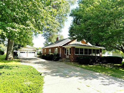 Property at 620 E Jefferson St, Havana, IL